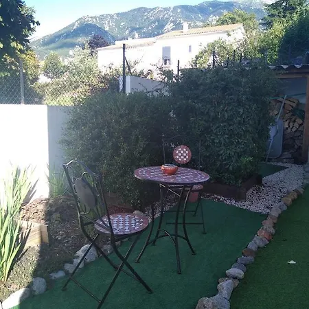 Rez De Jardin Chez Anne بيت خشبي